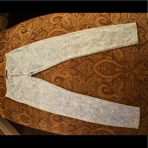 Brand New HUDSON Jeans NWT